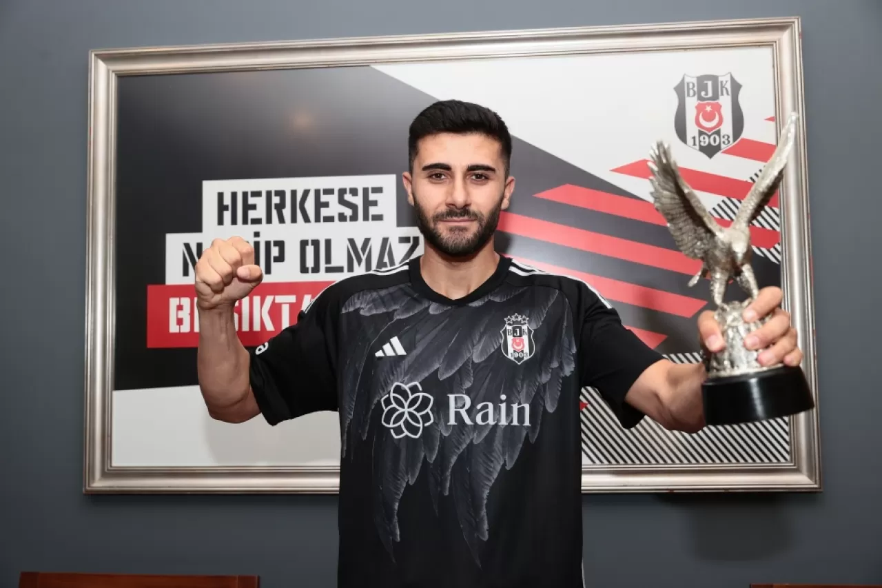 Süper Lig'de Göz Kamaştıran Transferler! Yeni Sezon için Heyecan Dorukta